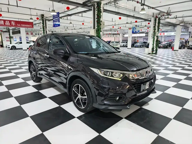 Honda Vezel — Фото автомобиля 3