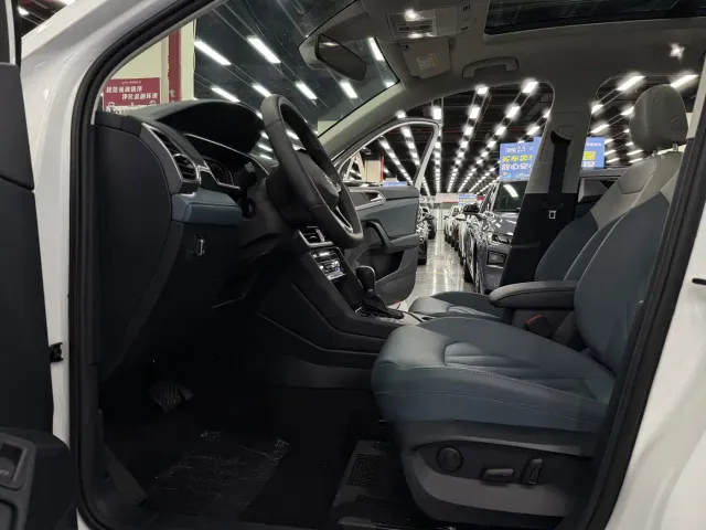 Volkswagen Tharu — Фото автомобиля 4