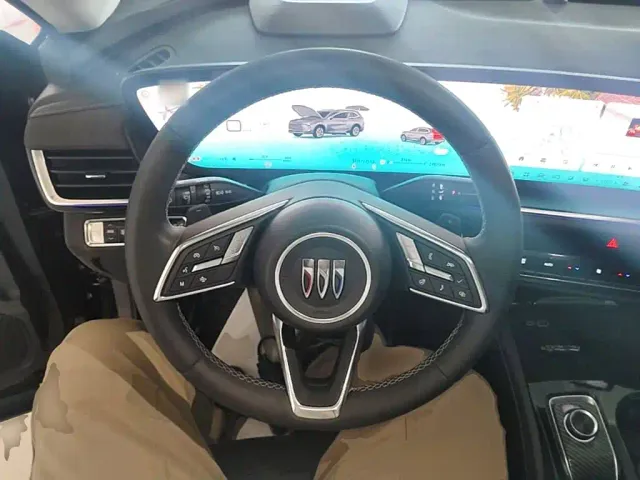 Buick Envision Plus — Фото автомобиля 10