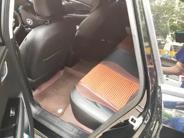 Wuling Starlight — Фото автомобиля 11