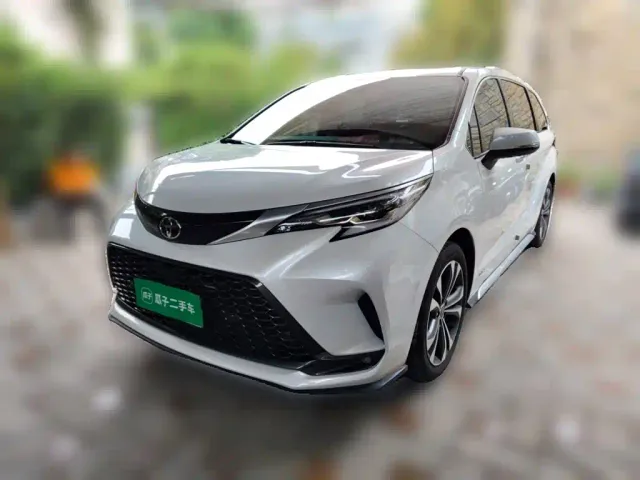 Фотография автомобиля — Toyota Granvia