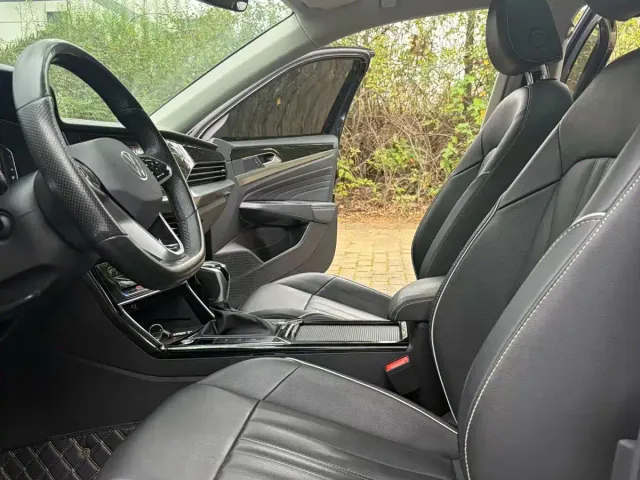 Volkswagen Passat — Фото автомобиля 5