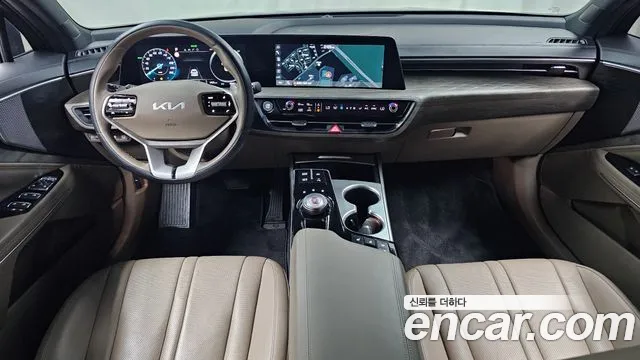 Kia K8 — Фото автомобиля 7