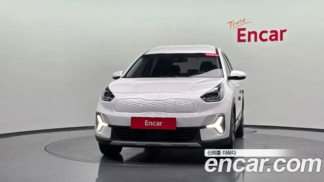Kia Niro — Фото автомобиля 3