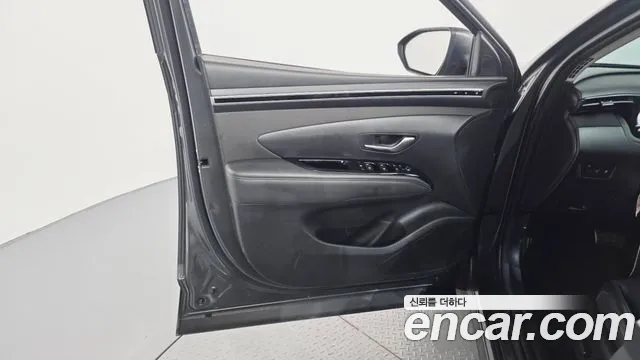 Hyundai Tucson Tucson (NX4) Бензин 1.6 турбо 2WD — Фото автомобиля 19