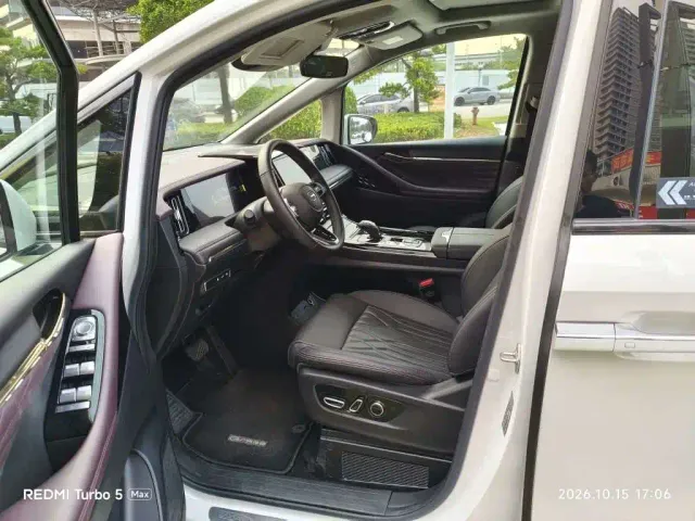 GAC Trumpchi M8 — Фото автомобиля 6