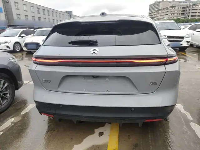 Nio ET5 Touring — Фото автомобиля 5