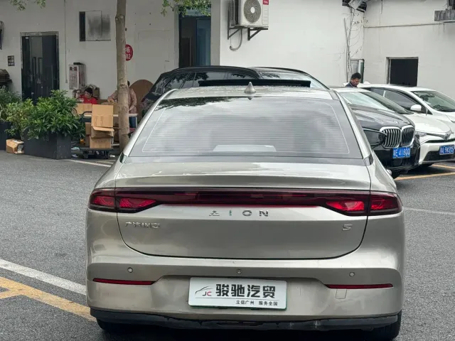 GAC Aion S — Фото автомобиля 9