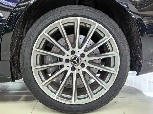 Mercedes-Benz S-Class — Фото автомобиля 17