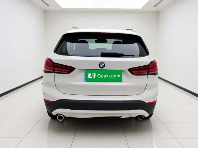 BMW X1 — Фото автомобиля 3