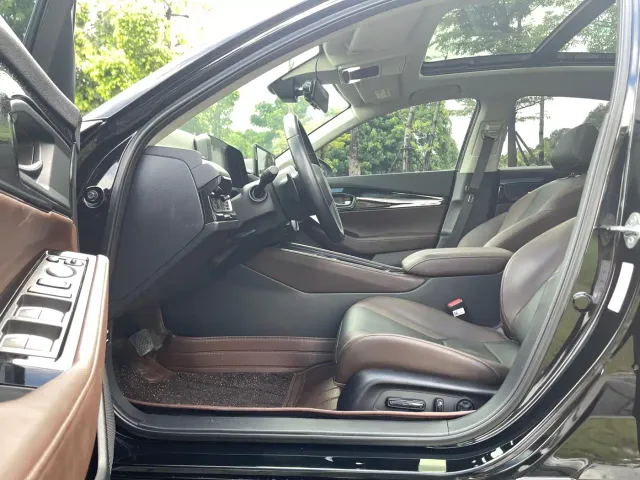 Honda Inspire Hybrid — Фото автомобиля 7