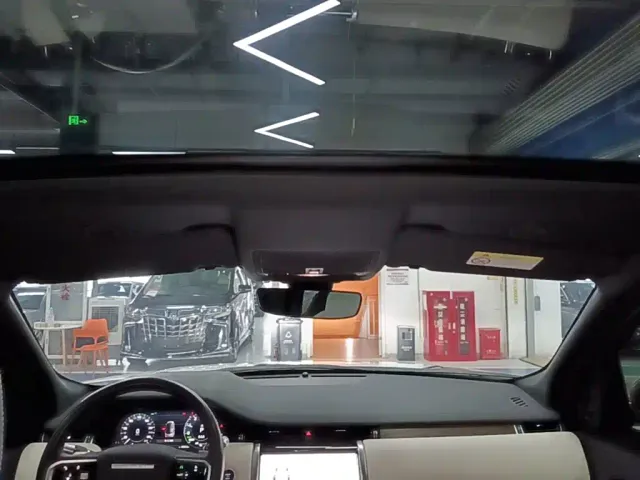 Land Rover Discovery Sport — Фото автомобиля 17