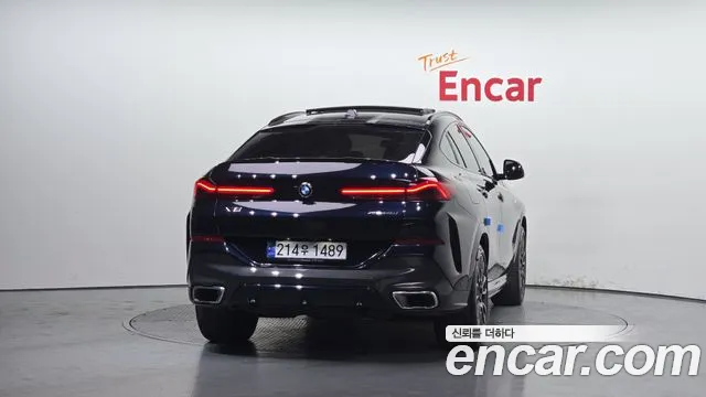 BMW X6 xDrive40i M Sport — Фото автомобиля 4