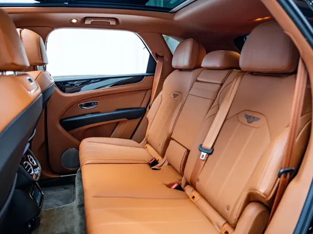Bentley Bentayga — Фото автомобиля 13