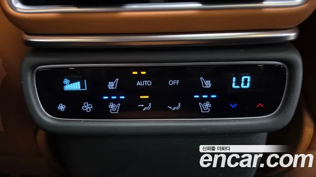 Genesis GV80 — Фото автомобиля 25