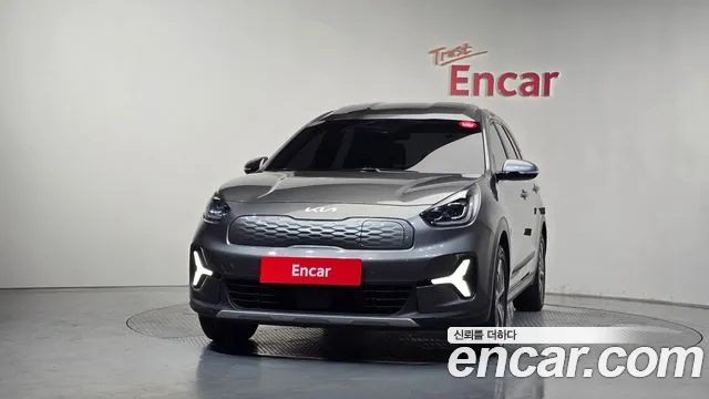 Kia Niro Niro Plus Air (Такси) — Фото автомобиля 3
