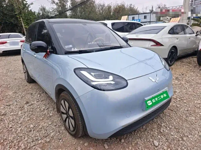 Wuling Bingo — Фото автомобиля 3