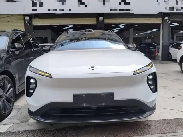 Nio ES6 — Фото автомобиля 2