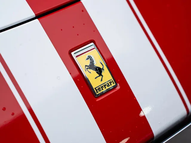 Ferrari 296 — Фото автомобиля 7