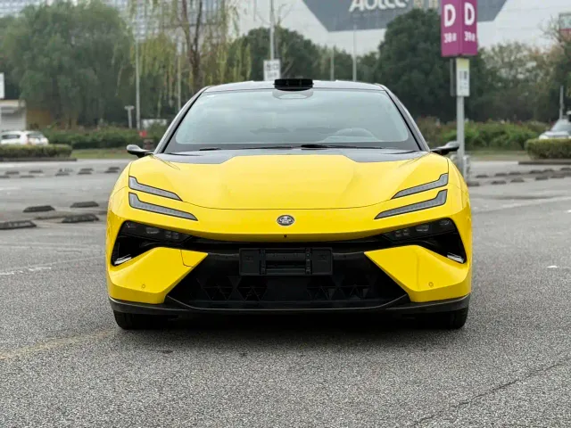 Lotus Emeya — Фото автомобиля 3