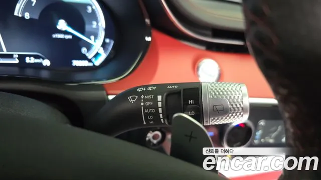 Genesis GV70 — Фото автомобиля 28