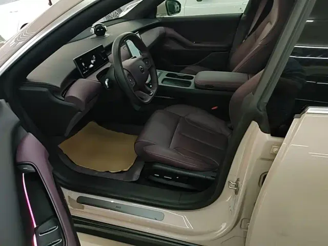 Nio ET5 Touring — Фото автомобиля 14