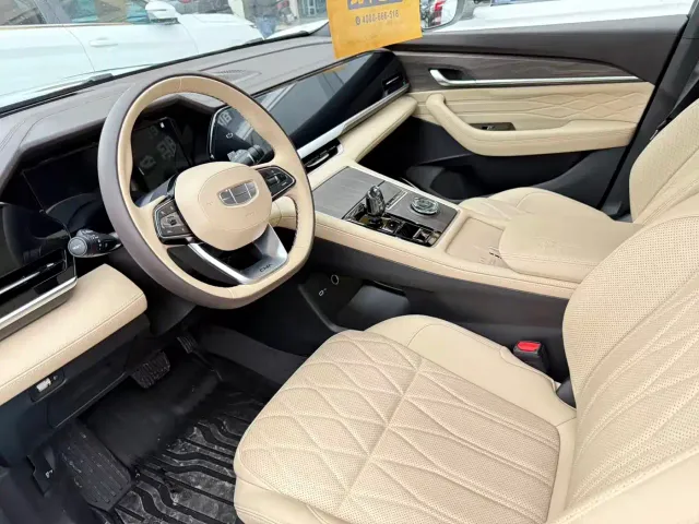Geely Xingyue L — Фото автомобиля 3