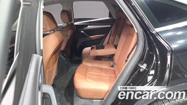 Audi Q5 FY — Фото автомобиля 18