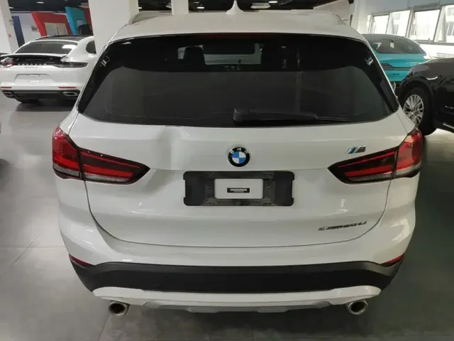 BMW X1 — Фото автомобиля 5