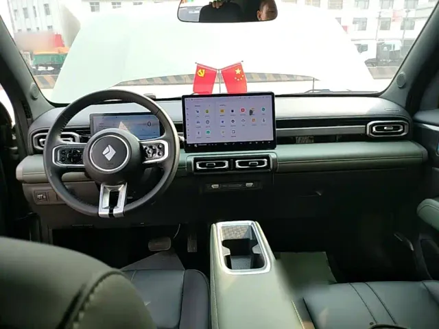 Baojun Yep Plus — Фото автомобиля 9