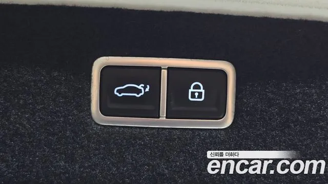 Genesis G90 Бензин 3.5 турбо AWD — Фото автомобиля 19