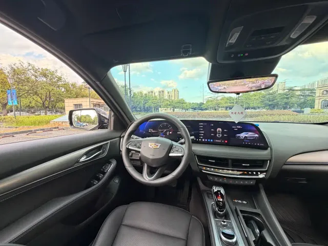 Cadillac CT5 — Фото автомобиля 13