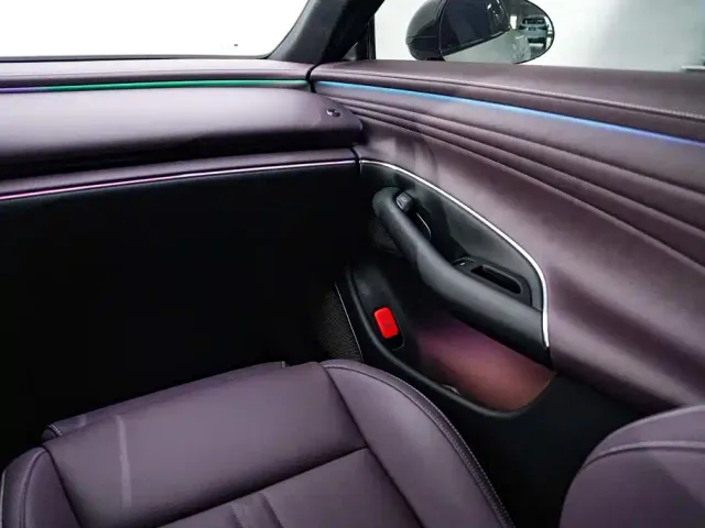 Xiaomi SU7 — Фото автомобиля 27