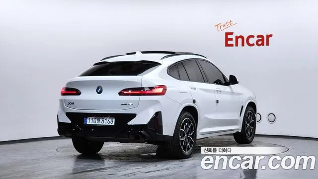 BMW X4 xDrive20i M Sport Pro — Фото автомобиля 2