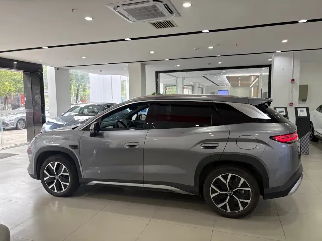 BYD Song L DM-i — Фото автомобиля 15