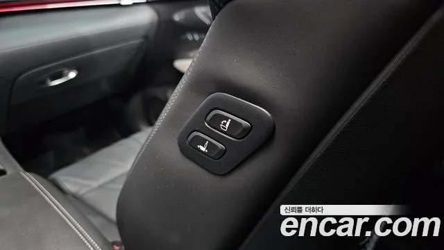 Genesis GV70 2.5T Бензин AWD — Фото автомобиля 25