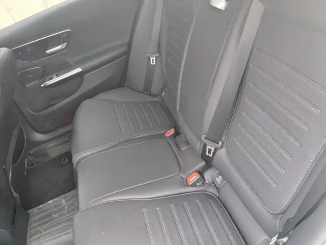 Mercedes-Benz C-Class — Фото автомобиля 14