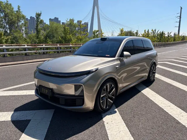 Фотография автомобиля — Li Auto L9