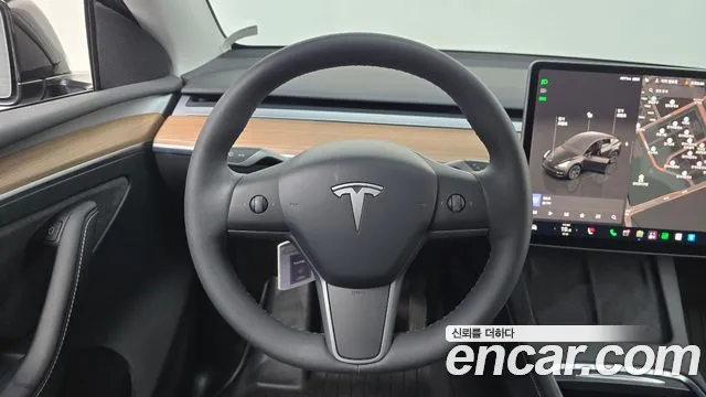 Tesla Model Y — Фото автомобиля 20