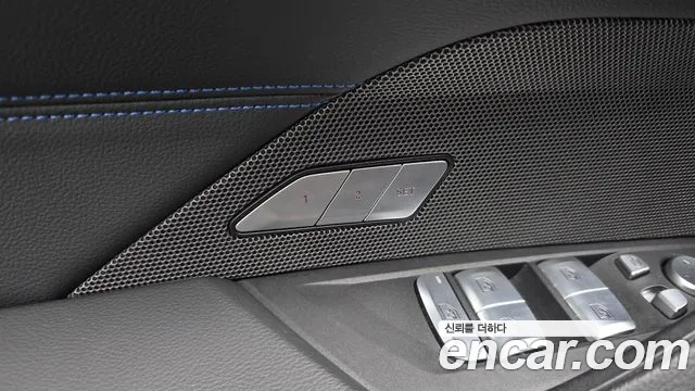 BMW i4 — Фото автомобиля 18