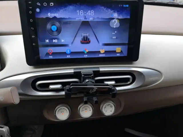 Wuling Hongguang Mini EV — Фото автомобиля 12