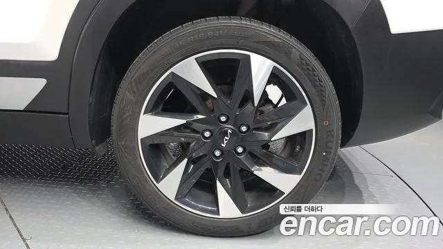 Kia Seltos Seltos Бензин 1.6 турбо 2WD — Фото автомобиля 6
