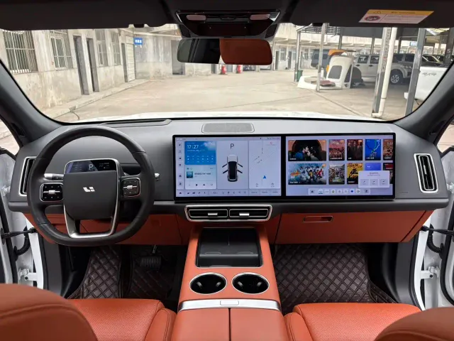 Li Auto L7 — Фото автомобиля 6