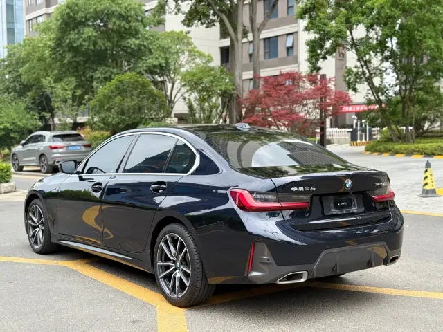 BMW 3 Series — Фото автомобиля 7