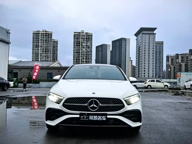 Mercedes-Benz A-Class — Фото автомобиля 2