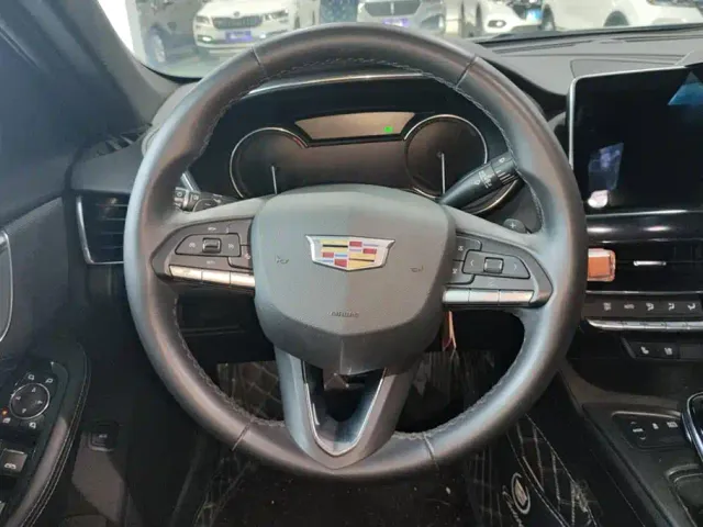 Cadillac CT5 — Фото автомобиля 15