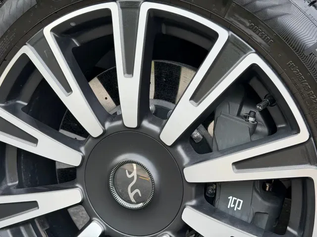 BYD U8L — Фото автомобиля 16