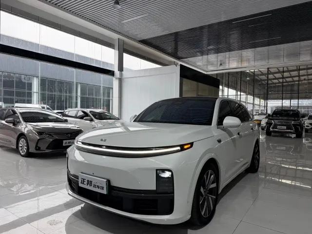 Фотография автомобиля — Li Auto L7