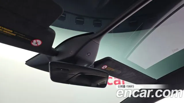 Tesla Model X — Фото автомобиля 27