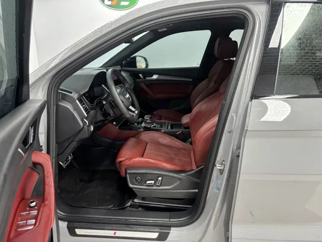 Audi Q5L — Фото автомобиля 10